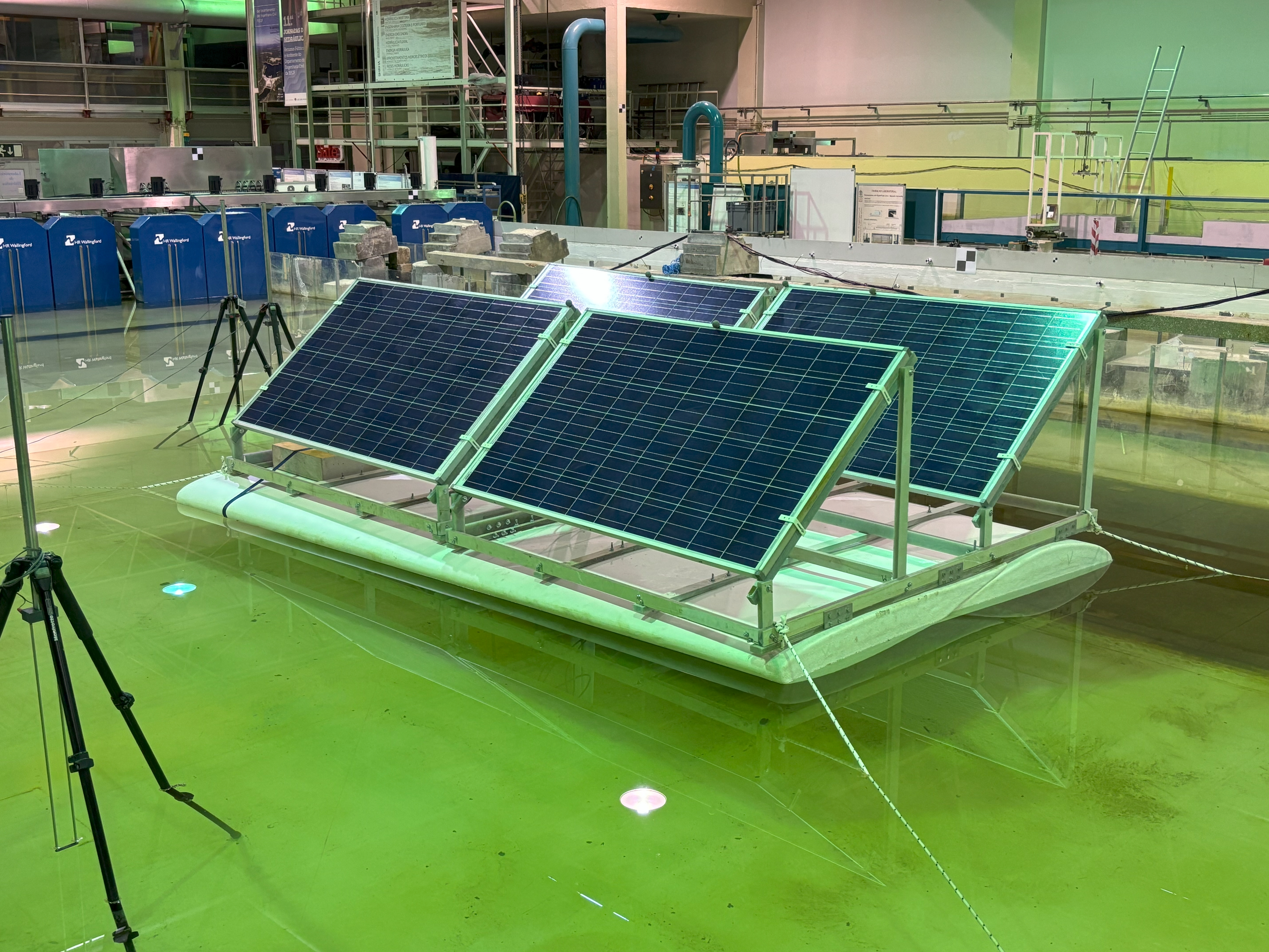 Large scale floating photovoltaic platform